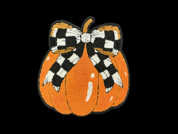 Black crewneck pumpkin